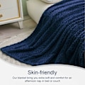 Miniatyrbillede 4 af 5: Flannel Fleece Tæppe, 127x178 CM Sofa Tæpper, Blødt Jacquard Væv Blade Mønster Tæpper til Sofa, Navy Blåt Tæppe