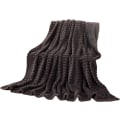 Miniatyrbilde 1 av 5: Børstet fleece-teppe, perfekt sofa- og sengeteppe 120*200CM, supermyk og koselig håndfølelse, perfekt for å varme opp for alle familiemedlemmer (mørkegrå)