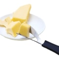 Miniatyrbilde 4 av 5: Osteskjærer i rustfritt stål, smørkniv med silikonhåndtak, svart