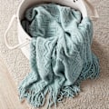 Miniatyrbild 5 av 5: Texturerad enfärgad mjuk soffa filt sofföverdrag stickad dekorativ filt, grön, 127 * 180CM (inklusive tofsar)