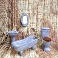 Miniatyrbillede 1 af 3: Dukkehus Møbler Miniature Badeværelse Sæt Lilla Badeværelse Tilbehør 4PCS-1:12 Skala (Blå Grå)