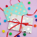 Miniatyrbild 2 av 5: Presentpapper, Set med 4 guldprickmönstrat presentpapper för födelsedag, semester, bröllop, babyshower-present (4 färger, 70 x 50 cm)