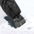 Miniatyrbilde 5 av 5: Isskrape snø isskrape med frostvæskehansker, bil frontrute frost og bilsnøskuffe