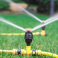 Pikkukuva 3 / 5: Puutarhanurmen automaattinen sprinkler 360 asteen pyörivä terassin katon jäähdytyssprinkler