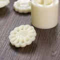 Miniatyrbillede 3 af 5: 1 sæt 3D månekageforme 3D blomster håndpresset fondant dessert månekageforme med stempler til DIY bagetilbehør (hvid)