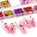 Miniatyrbild 4 av 5: 3D Hjärtformade Glitter Sequins för Naglar - Alla hjärtans dag - Dekaler för Naglar - Kärleksglitter