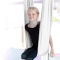 Miniatyrbild 7 av 8: Barnhammock i polyester, stretchig och bekväm, sensorisk hängmatta för barn, inomhus och utomhus, silvergrå