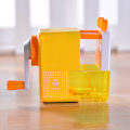 Miniatyrbild 3 av 5: Portabel pennvässare, automatisk matningsfunktion & kvalitetsblad för smidig vässning, tyst drift perfekt för klassrum, hem, studio