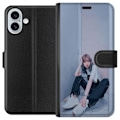 Miniatyrbild 1 av 3: Apple iPhone 16 Plus Plånboksfodral Lisa from Blackpink – K-pop Style Icon