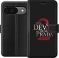 Kompatibel Tegnebogsetui til Google Pixel 9 The Devil Wears Prada 2 med hvid filmtitel og et rødt 2-tal på sort baggrund sort