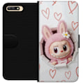 Pikkukuva 1 / 3: Huawei Y6 (2018) Lompakkokotelo Labubu Sydän Taustakuva Pop Mart Rakkausteema Hahmodesign Suosittu Motiivi Keräilytaideteossarja