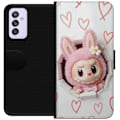 Pikkukuva 1 / 3: Samsung Galaxy A82 5G Lompakkokotelo Labubu Sydän Taustakuva Pop Mart Rakkausteema Hahmodesign Suosittu Motiivi Keräilytaideteossarja