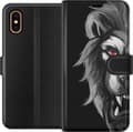 Kompatibel Tegnebogsetui til Apple iPhone XS Max Dramatisk sort-hvid ulv med et intenst rødt øje mod sort baggrund sort