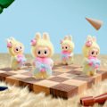 Pikkukuva 3 / 3: Pop Mart Labubu Let's Check Mate 17 cm