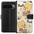 Miniatyrbillede 1 af 3: Google Pixel 9 Pro XL Tegnebogsetui Nalle Pooh-stil - klassisk bjørnemotiv i en ny fortolkning