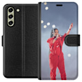 Pikkukuva 1 / 3: Samsung Galaxy S21 FE 5G Lompakkokotelo Rihanna – Trendsetting Looks & Style