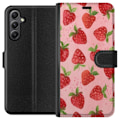 Miniatyrbild 1 av 3: Samsung Galaxy S23 FE Plånboksfodral Strawberry Dreams – jordgubbsmönster i retrostil