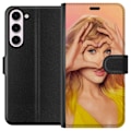 Pikkukuva 1 / 3: Samsung Galaxy S23+ Lompakkokotelo Taylor Swift