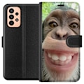 Miniatyrbillede 1 af 3: Samsung Galaxy A23 Tegnebogsetui Chimp Selfie Rolig Grafisk Design Abe Dyremotiv Trendy Sjovt Motiv Populært Urban Kunst Stil