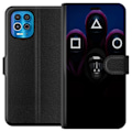 Miniatyrbild 1 av 3: Motorola Edge S Plånboksfodral Squid Game Säsong 3 Nya Ikoner Populär Serie TV Motiv Asiatisk Drama Trend Ikoniskt Grafisk Design