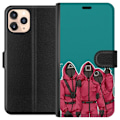 Miniatyrbillede 1 af 3: Apple iPhone 11 Pro Tegnebogsetui Squid Game Karakterer Grafisk Design Seriefigurer Populær TV Motiv Asiatisk Stil Spændende Trend