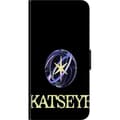 Miniatyrbillede 3 af 3: Kompatibel Tegnebogsetui til Sony Xperia 10 KATSEYE-logo med gul stjerne, lilla omløbsringe og lys typografi mod sort baggrund sort