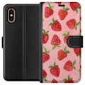 Miniatyrbild 1 av 3: Apple iPhone XS Max Plånboksfodral Strawberry Dreams – jordgubbsmönster i retrostil