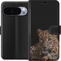 Kompatibel Tegnebogsetui til Google Pixel 10 Pro Leopardportræt - rovdyrmotiv på sort baggrund sort