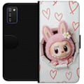 Miniatyrbillede 1 af 3: Samsung Galaxy A03s Tegnebogsetui Labubu Hjerte Baggrund Pop Mart Kærlighed Tema Karakter Design Populært Motiv Samlerfigur Kunst Legetøj Serie