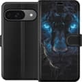Kompatibel Tegnebogsetui til Google Pixel 9 Pro Sort panter i nærbillede med intenst blå øjne og blå lysdetaljer sort