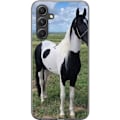 Miniatyrbild 1 av 3: Samsung Galaxy S24+ Genomskinligt Skal Hästmagi – stiliserad häst i lugn färgskala