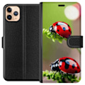 Pikkukuva 1 / 3: Apple iPhone 11 Pro Max Lompakkokotelo Leppäkerttu Hyönteinen Onni Symboli Luontoaihe Suosittu Graafinen Motiivi Koristelu Kesäkiertue