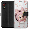 Pikkukuva 1 / 3: Samsung Galaxy Xcover 5 Lompakkokotelo Labubu Sydän Taustakuva Pop Mart Rakkausteema Hahmodesign Suosittu Motiivi Keräilytaideteossarja