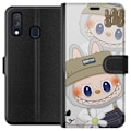 Pikkukuva 1 / 3: Samsung Galaxy A40 Lompakkokotelo Labubu Minimal Mood - Yksinkertainen ja tyylikäs hirviösuunnittelu