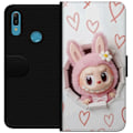 Pikkukuva 1 / 3: Huawei Y6 (2019) Lompakkokotelo Labubu Sydän Taustakuva Pop Mart Rakkausteema Hahmodesign Suosittu Motiivi Keräilytaideteossarja