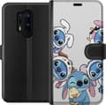 Kompatibel Tegnebogsetui til OnePlus 8 Pro Blå rumvæsner med hvide og lyserøde dyrehætter på lys baggrund, figurcollage hvid