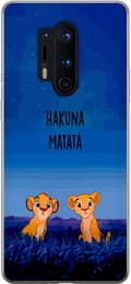 Kompatibelt Mobilskal till OnePlus 8 Pro Tecknade lejonungar under blå stjärnhimmel med Hakuna Matata-text blå