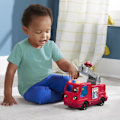Pikkukuva 5 / 6: Fisher-Price-Pienet Ihmiset-Palomiesauto monikielinen versio HYR88