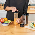 Miniatyrbillede 3 af 4: BLACK+DECKER BXJBA350E 350W blender, 2 600ml flasker, 4 knive i rustfrit stål