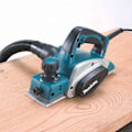 Miniatyrbillede 2 af 4: Rabot Makita KP0800 620W 82mm - Præcist rabotering af træ