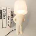 Miniatyrbillede 1 af 10: Kreativ lille natlampe LED Fræk Dreng Lampe HVID EU-STIK Hvid EU-stik-EU-stik White