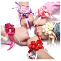 Miniatyrbilde 2 av 5: 6 stk tilfeldig klutfarge simulerte perleblomsterarmbånd bryllup