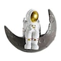 Miniatyrbild 1 av 5: Dekorativ Astronaut i Harts för Upphängning, Barnrum Sovrum Kreativ Rymdman Prydnad Inomhus Väggkonst Skulptur - Flerfärgad,
