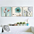 Miniatyrbillede 5 af 5: Wekity Klar Blomster Væghængt Canvas Print Poster, Enkel Abstrakt Kunsttegning Dekoration til Hjemmet Stue Soveværelse Kontor og Børneværelse (Sæt af 3