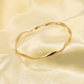 Miniatyrbillede 3 af 5: Ny Trendy Twist Rustfrit Stål Armbånd til Kvinder Guld C