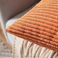 Miniatyrbillede 3 af 5: Pakke med 2 Efterårs-Corduroy Bløde Solide Dekorative Firkantede Pudebetrækssæt Pudebetræk Pudebetræk til Sofa Soveværelse Bil 26 x 26 Tommer Orange