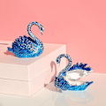 Miniatyrbillede 3 af 5: Diamanter Blå Svane Smykkeskrin Hinged Håndmalet Figur Collec