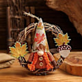 Miniatyrbild 3 av 5: Krans Ansiktslös Gammal Man Dock Lönnlöv Dock Rattan Cirkel Hängande Semester Fönster Thanksgiving Dekoration