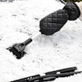 Miniatyrbillede 4 af 5: Eiskratzer Auto mit Handschuh - Profi Scheibenkratzer Auto trifft