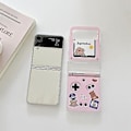 Miniatyrbillede 2 af 4: Sød Spilbjørn Hund Kawaii Telefon Cover Kompatibel Med Samsung Galaxy Z Flip 3 5g, PC Stødsikker Cover